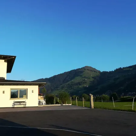 Appartement Beate Brixen im Thale Exterior photo